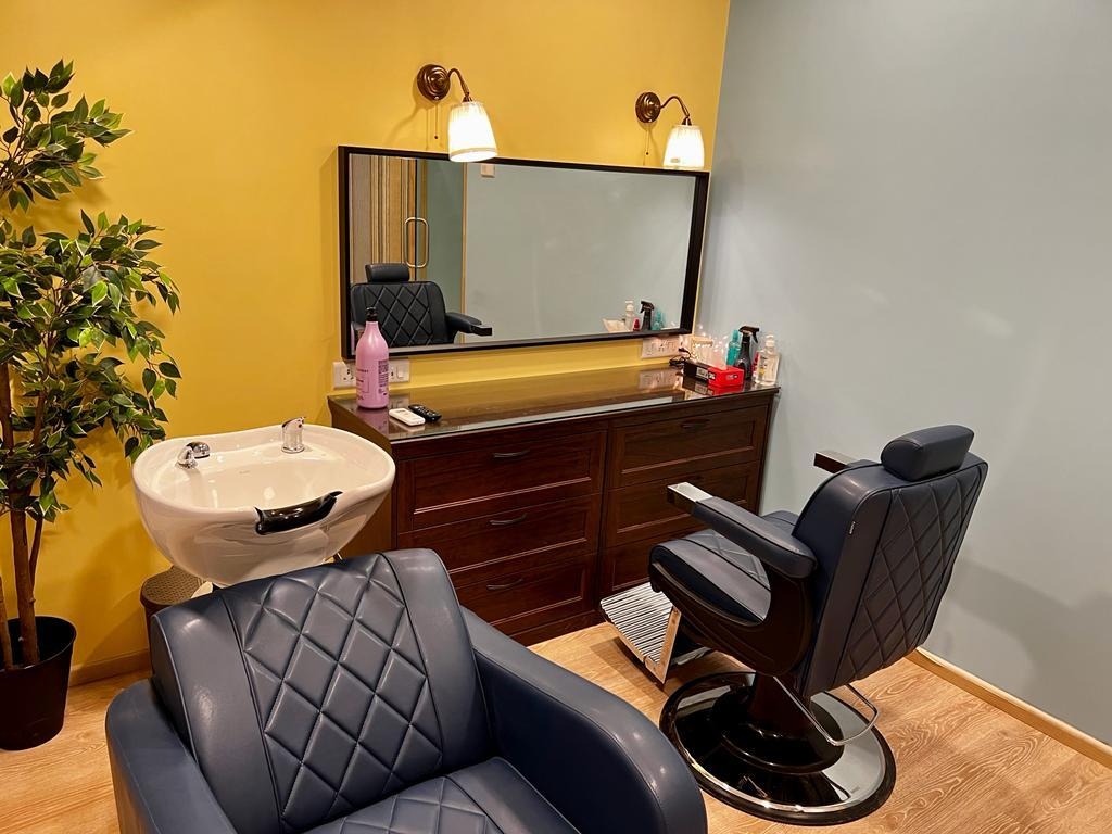 Hair Patch Dressing Area